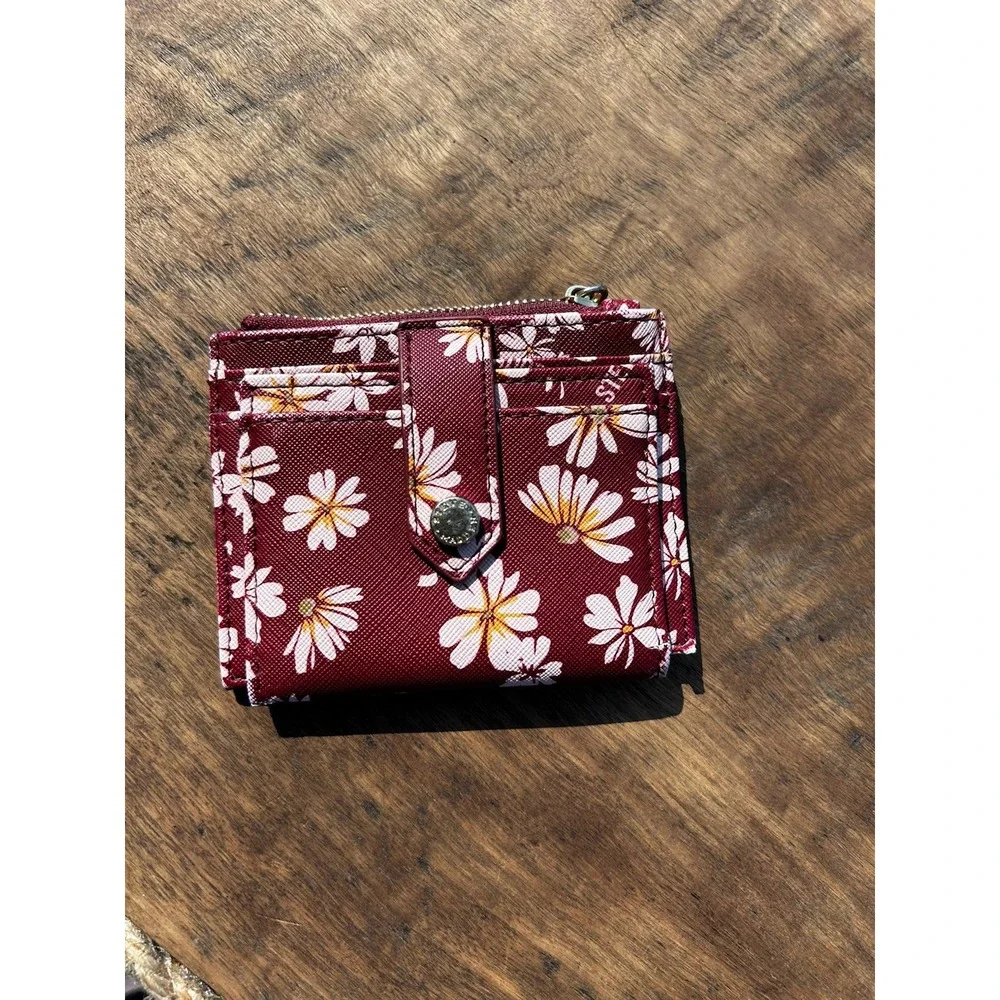Steve Madden Floral Mini Wallet Card Holder Zip Coin Purse ID Window Burgundy
